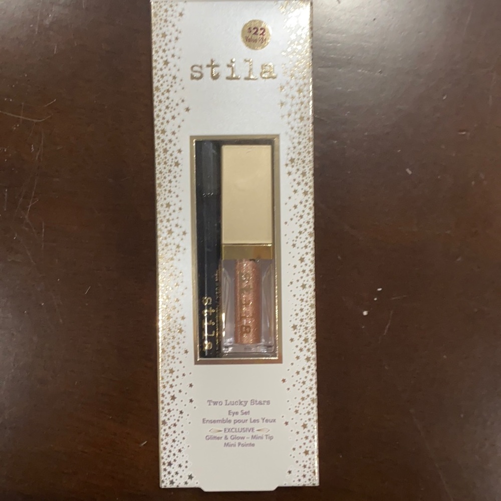 Eye set : eyeliner and liquid eye shadow